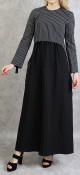Robe longue avec de fines rayures de couleur noire